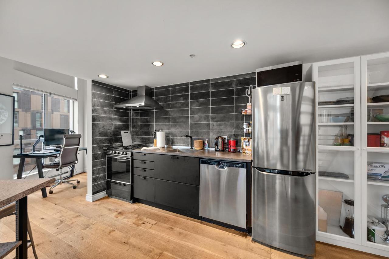Rare Find Loft With Full Kitchen At Heart Of Downtown Apartment Vancouver Exterior foto